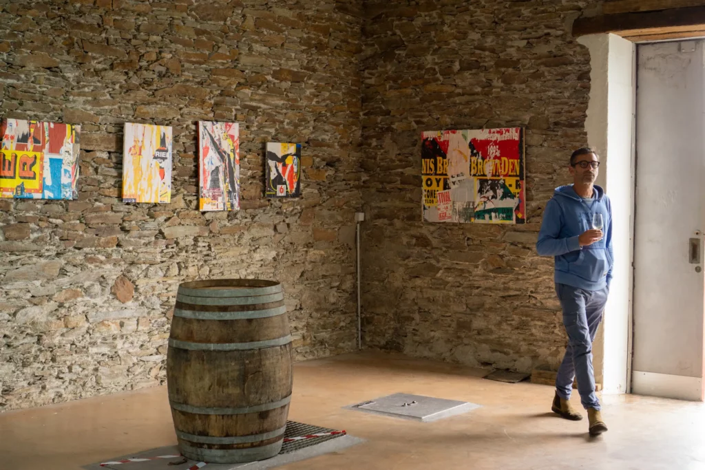 Exposition d’œuvre d'art dans les vignes