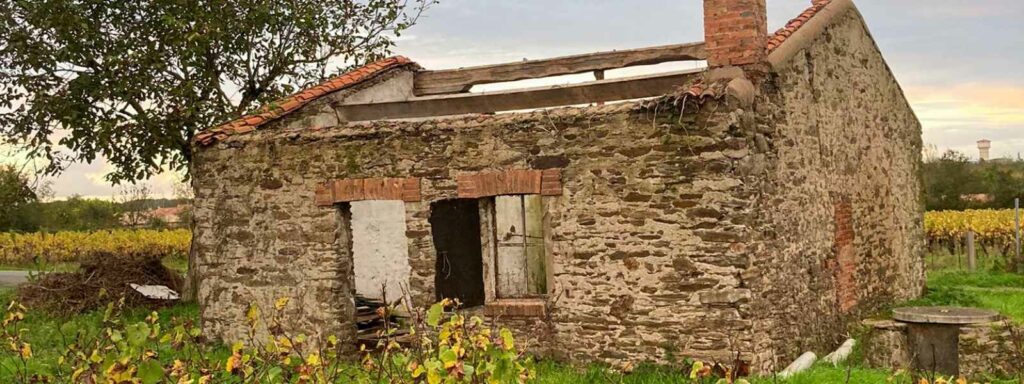 Cabane de vigne en pierre à restaurer à Vertou